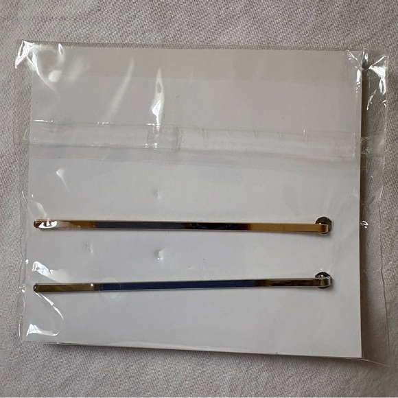 DIOR Forever BNIB Gold & Silver Hair Pins GWP 🌟Giftable🌟 - Picture 4 of 4